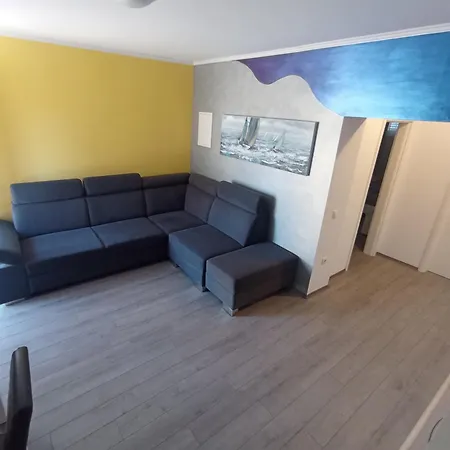 Pia Apartman Dugi Rat