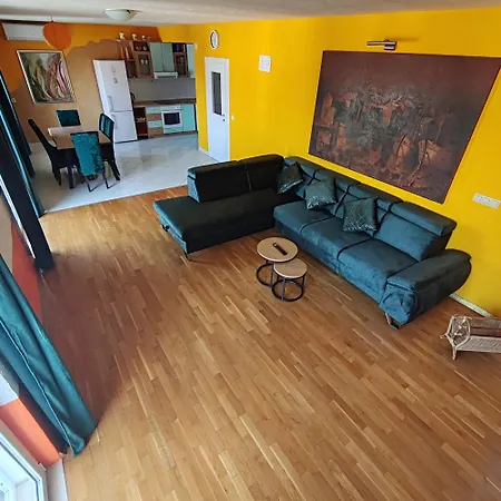 Apartman Pia *
