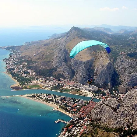 Pia * ドゥギ・ラット