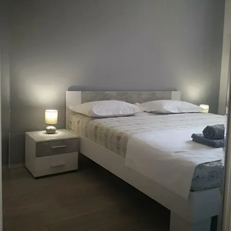 Apartman Pia Dugi Rat