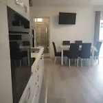 Pia Dugi Rat