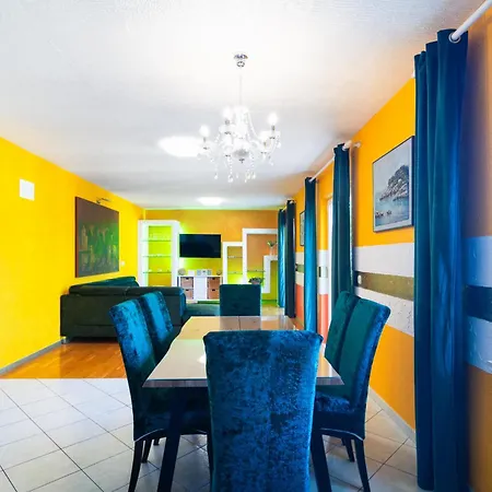 Apartment Pia *